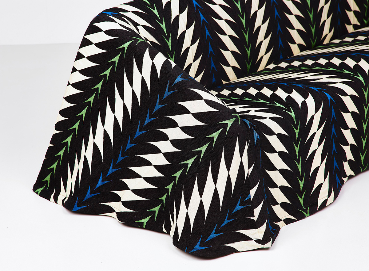 paradisoterrestre-Mantilla Sofa 225 Flori-02